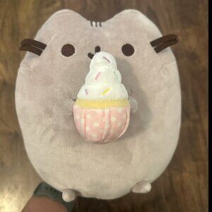 pusheen cupcake plush